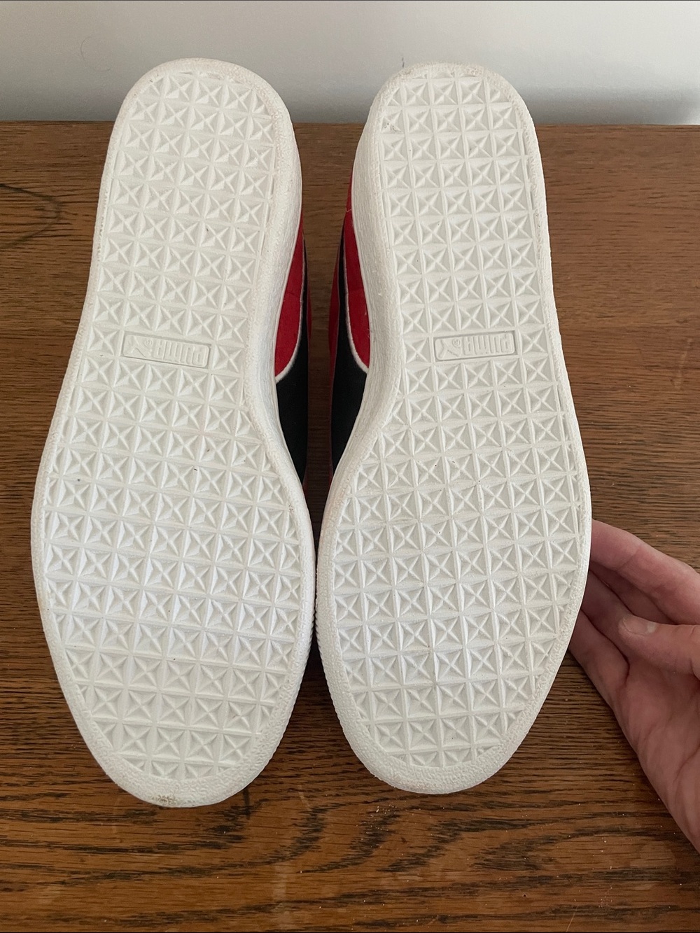 Men’s Puma Red Suede Sneakers. Size 10.5 - Picture 8 of 10